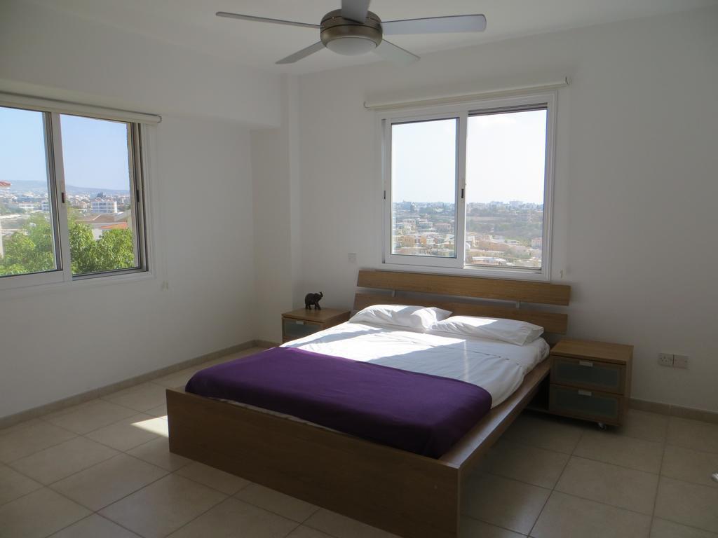 Melania Apartment Paphos ภายนอก รูปภาพ
